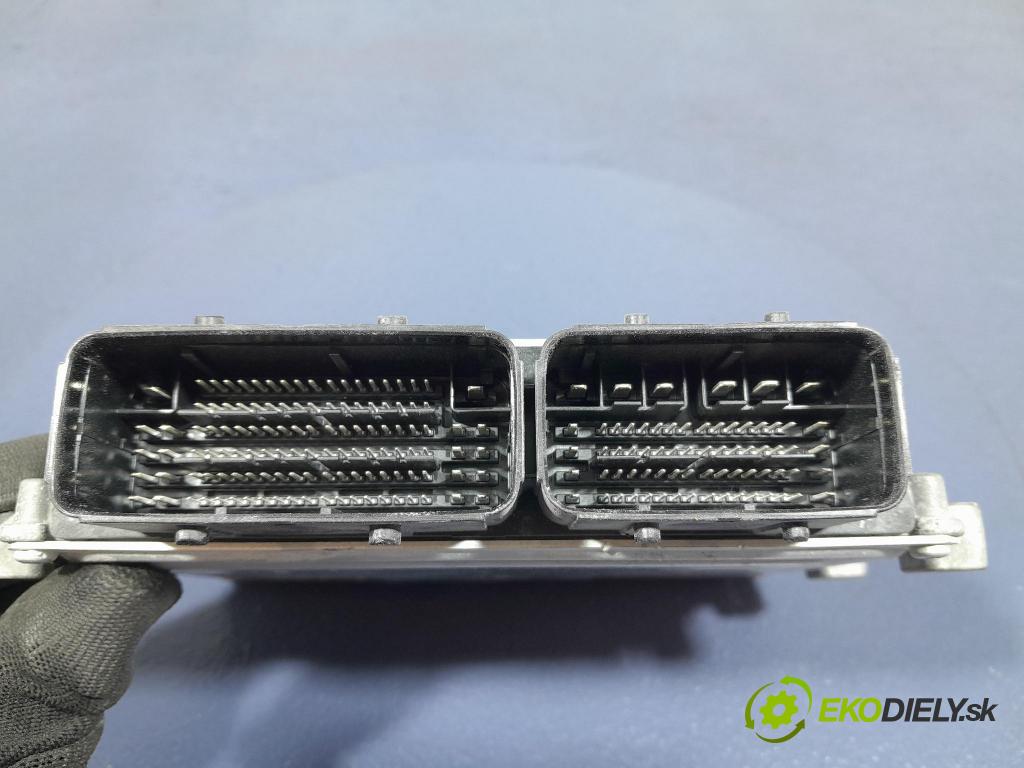 Opel Corsa 2024 riadiaca jednotka Motor: 9858949880