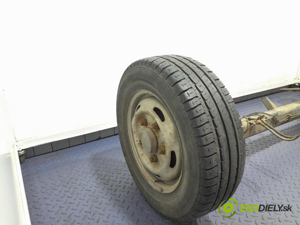 Ford Transit 2006 výstuha Pozastavenia: zad