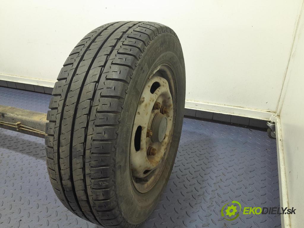 Ford Transit 2006 výstuha Pozastavenia: zad