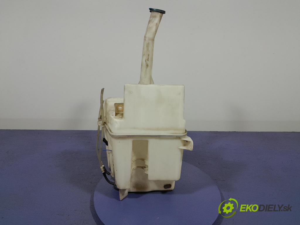 Toyota Avensis 2003 nádržka Podložka: