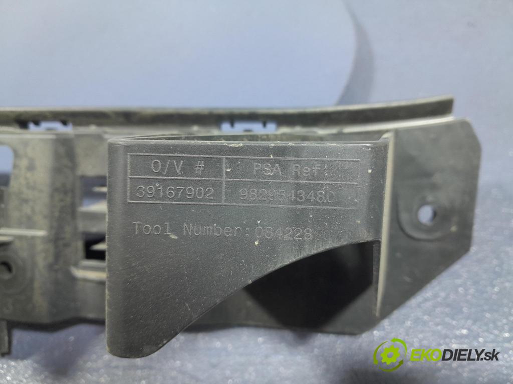 Opel Corsa 2024 Upevnění: narazník 9829543480