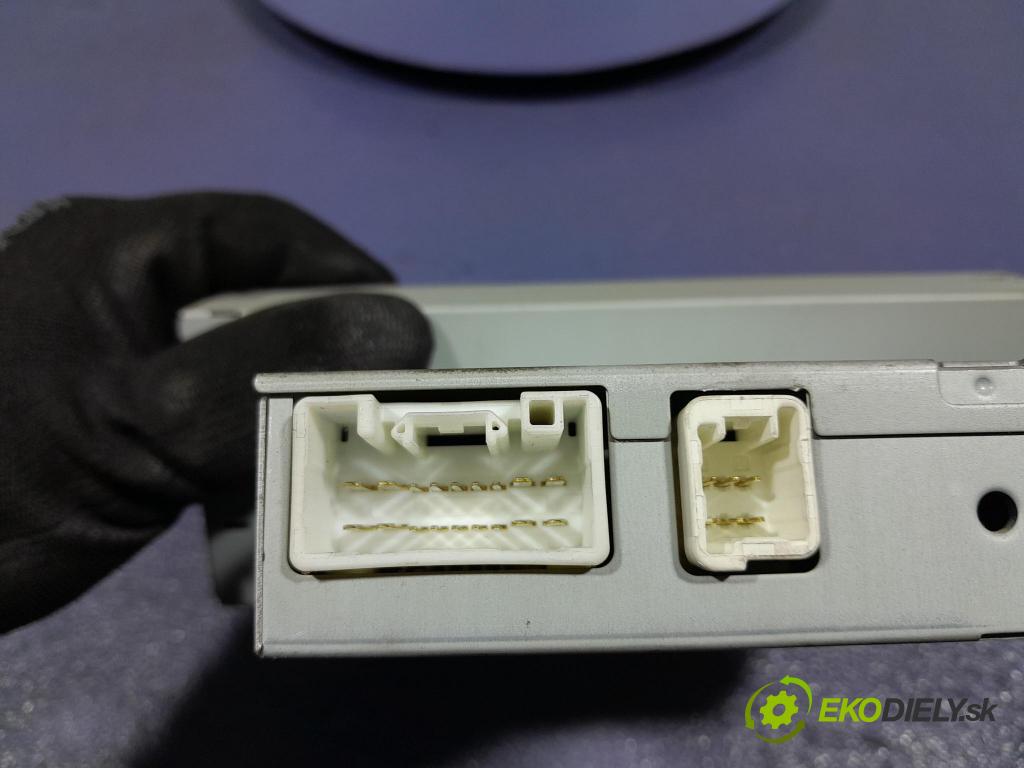 Toyota Avensis 2003 Zobrazit: Rádio: / GPS 86110-05020