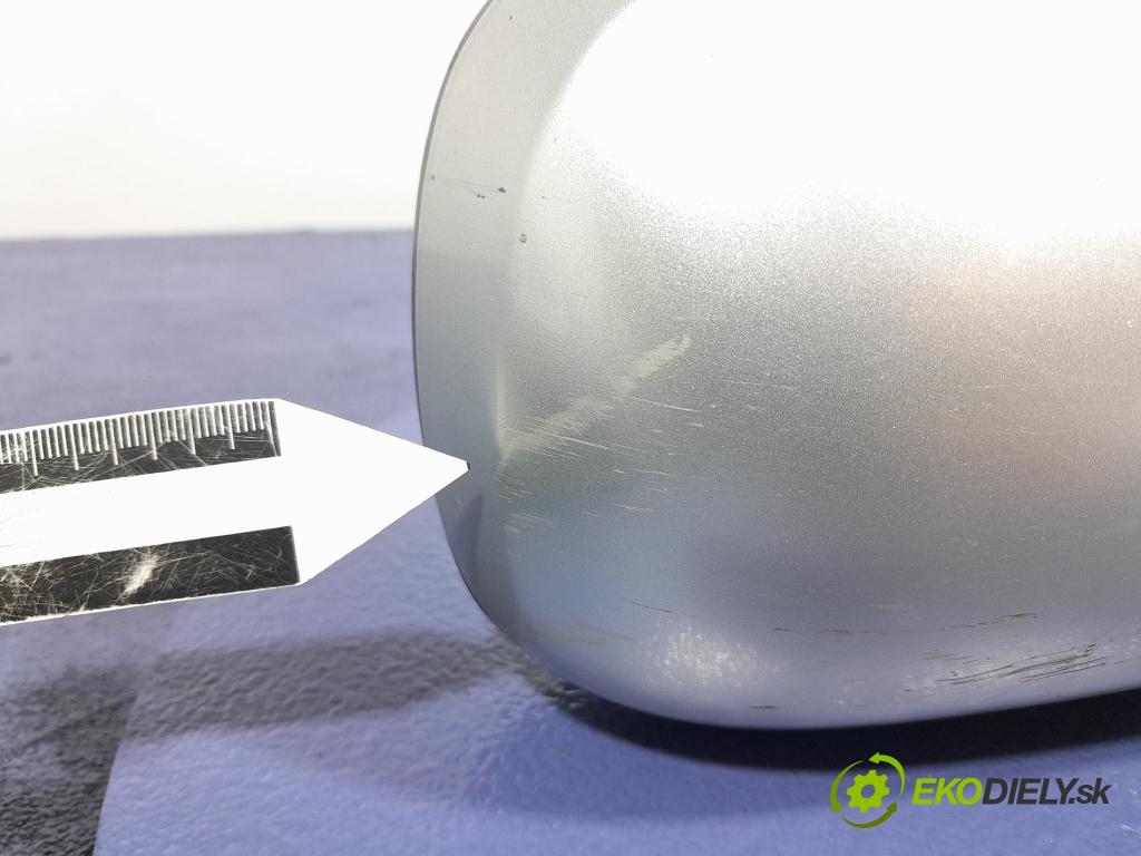 Toyota Avensis 2003 zrkadlo pravé