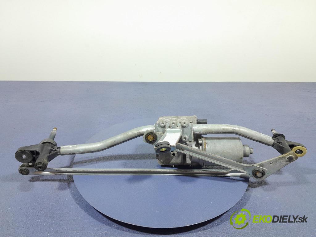 Audi A5 2014 mechanizmus motor: Stierače: Predné 8T1955023E