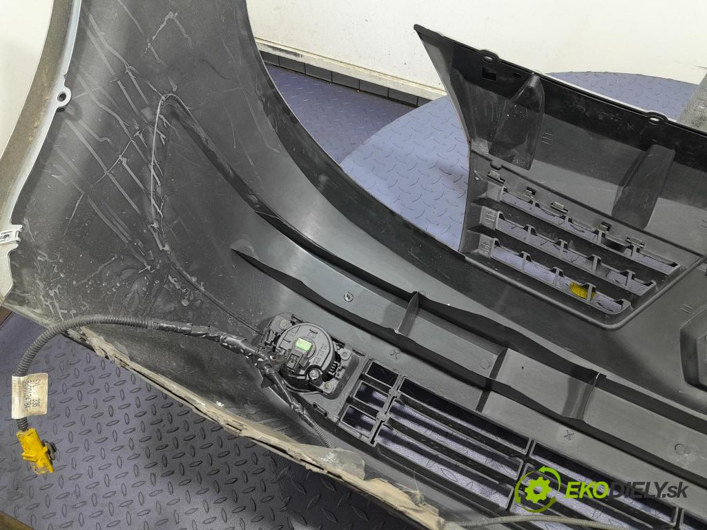 Renault Megane scenic 2004 nárazník před 