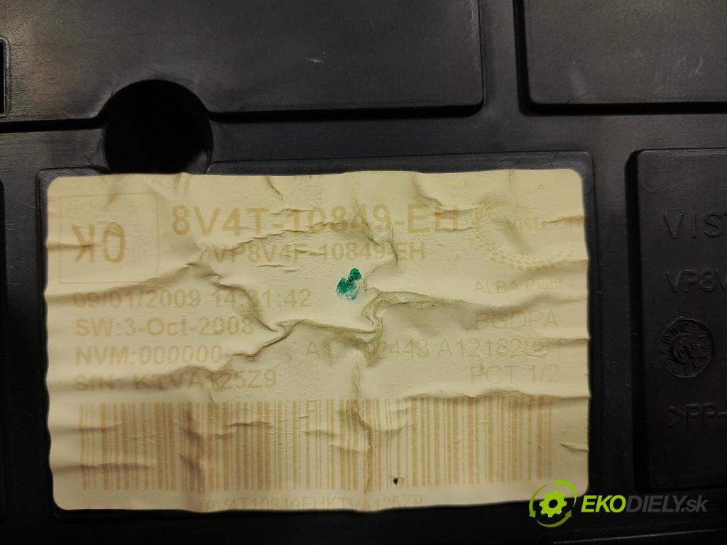 Ford Focus 2009 Přístrojová deska 8V4T-10849-EH