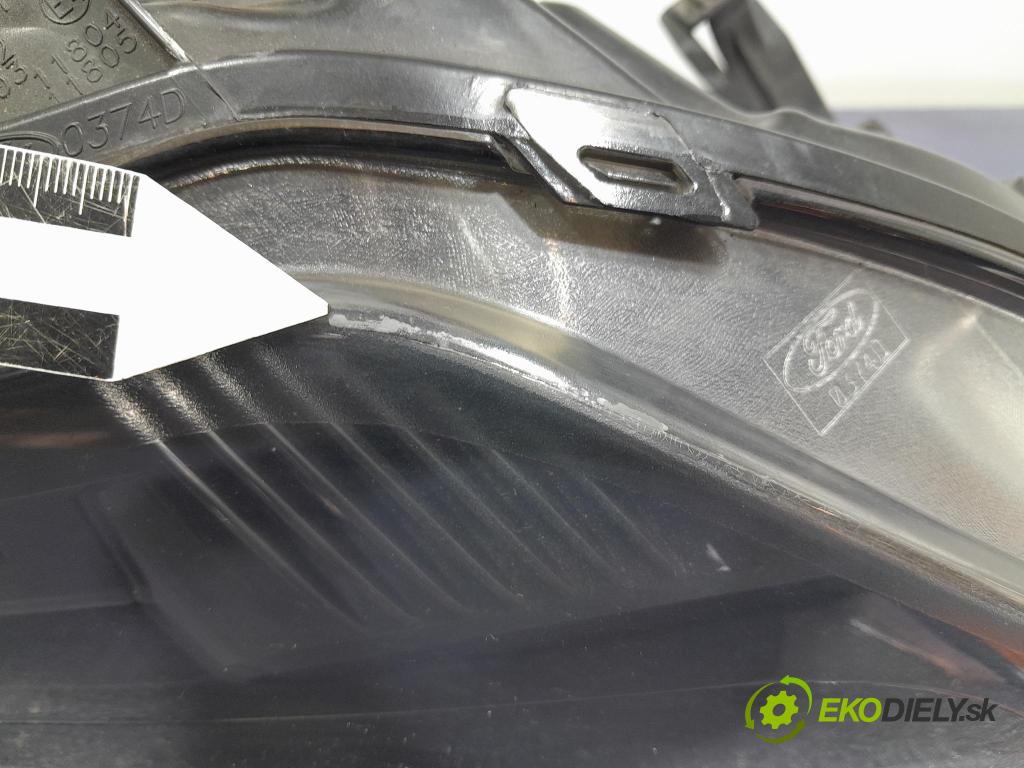 Ford Focus 2009 Reflektor: v pravo: