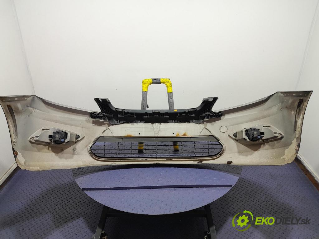 Ford Focus 2009 nárazník před 