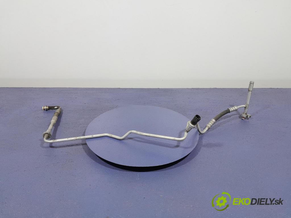 Ford Focus 2009 rúrka Klimatizácia: