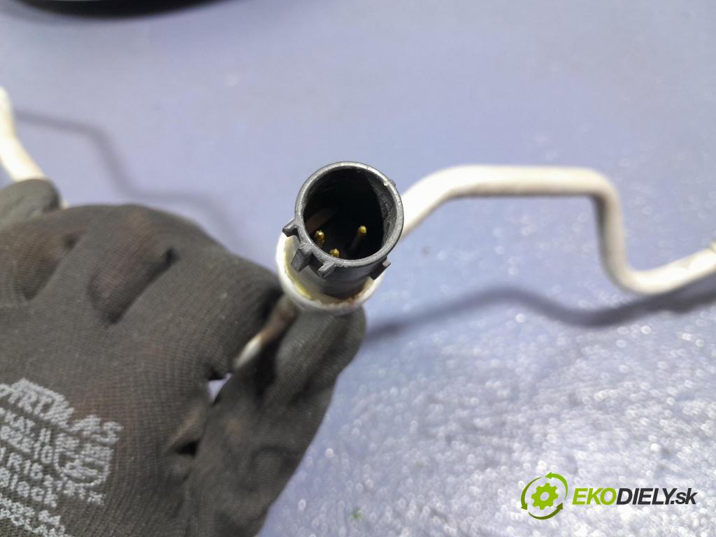 Ford Focus 2009 rúrka Klimatizácia: