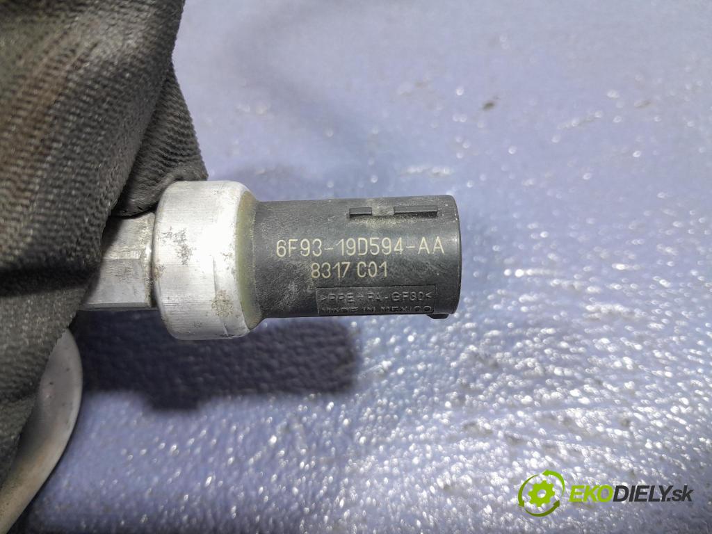 Ford Focus 2009 trubka Klimatizace: 