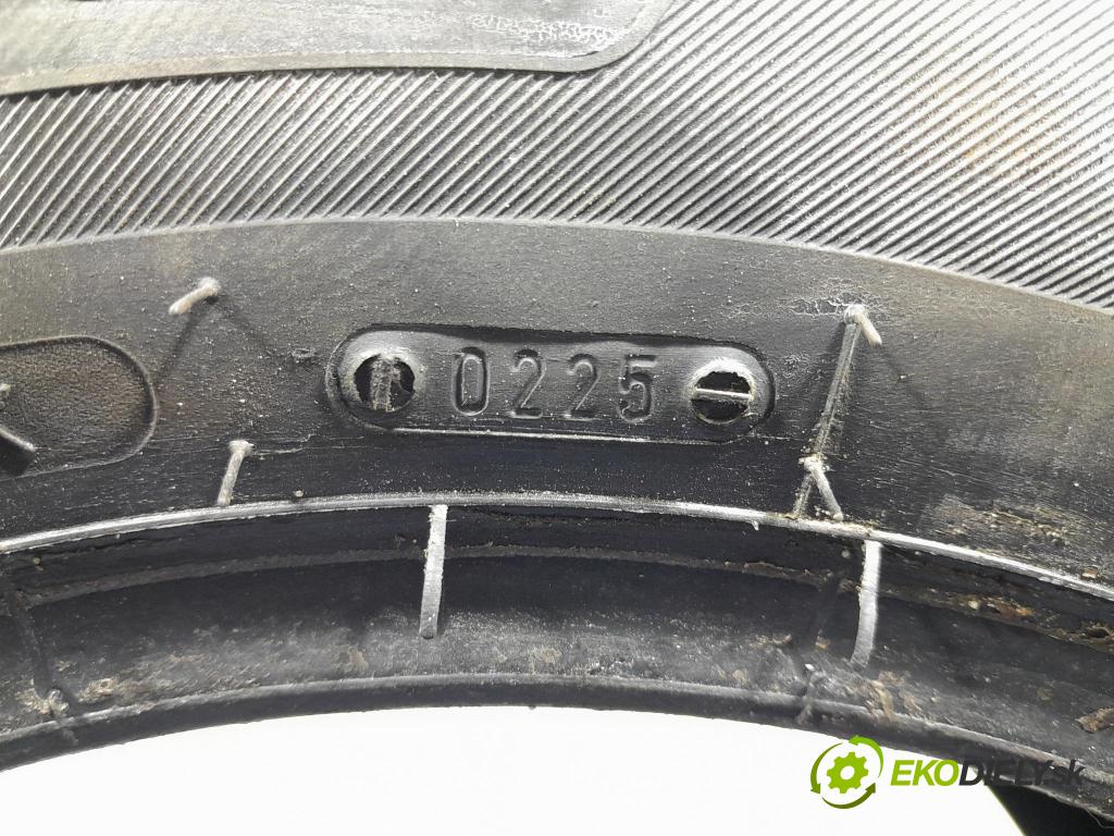 Renault Megane scenic 2004 pneumatiky: Víceúrovňové 3528709534956