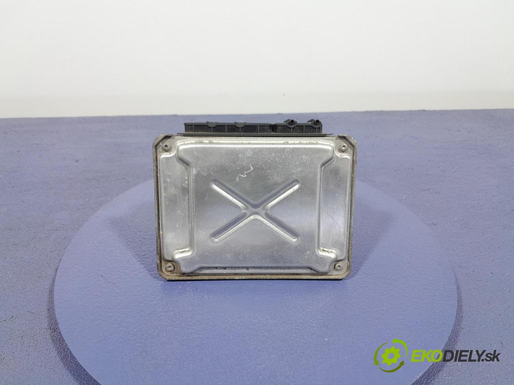 Fiat Panda 2009 riadiaca jednotka Motor: 51793113