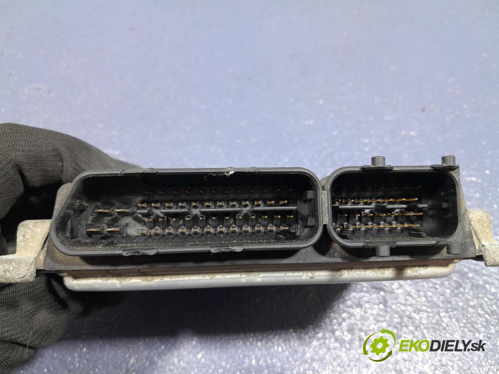 Fiat Panda 2009 riadiaca jednotka Motor: 51793113