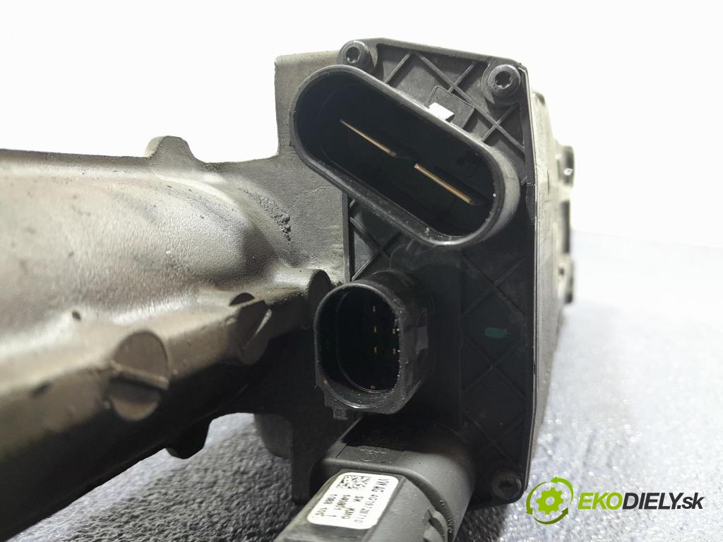 Audi A5 2014 řízení volantu 8K1423105