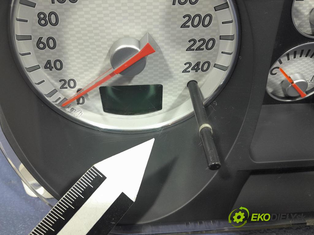 Mitsubishi Outlander 2004 prístrojovka/ budíky MN162482