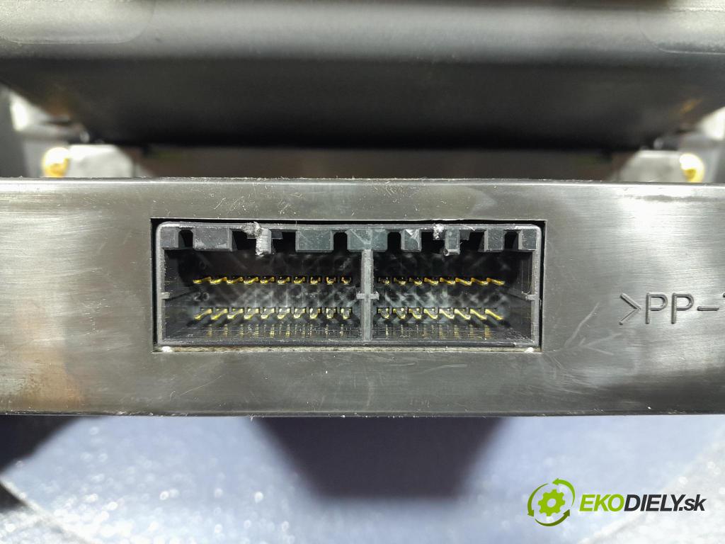 Mitsubishi Outlander 2004 Přepínač Klimatizace: Proud vzduchu MR979972HA