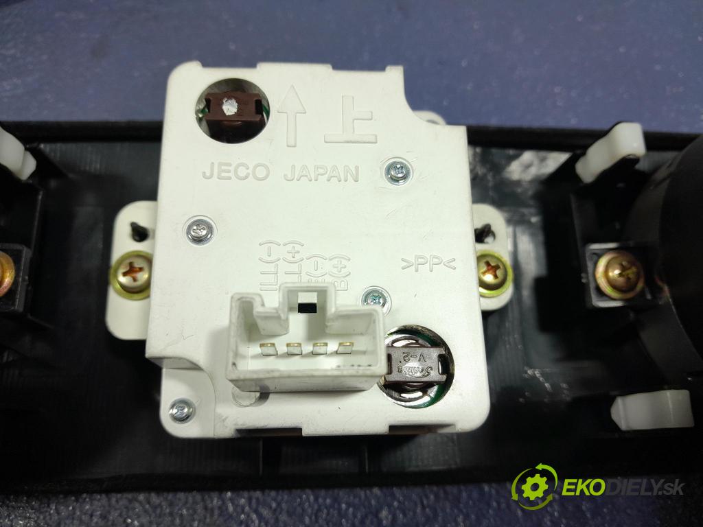 Mitsubishi Outlander 2004 lišta Dekoratívní: Uvnitř MN134799