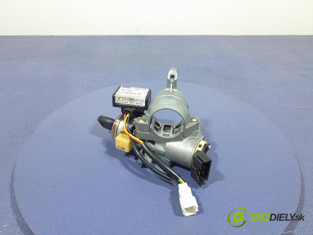 Mitsubishi Outlander 2004 Spínač zapaľovania: