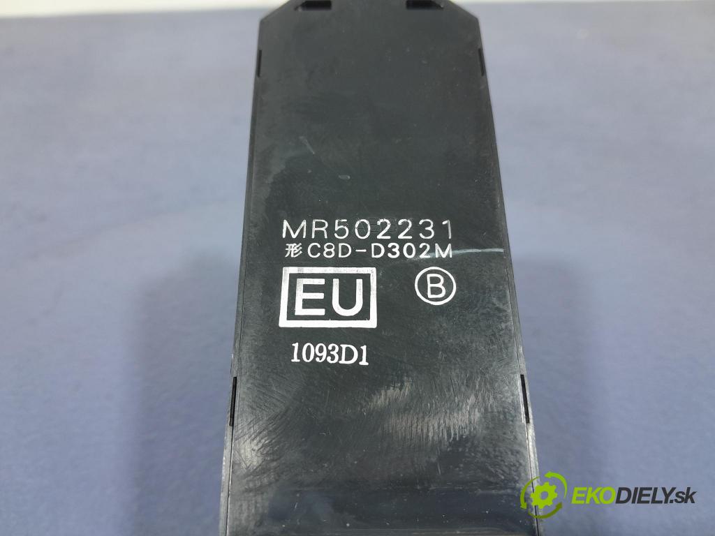 Mitsubishi Outlander 2004 prepínač Okná: MR502231