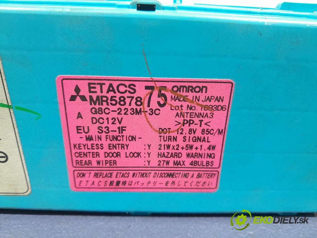 Mitsubishi Outlander 2004 řídící jednotka Komfortu MR587875