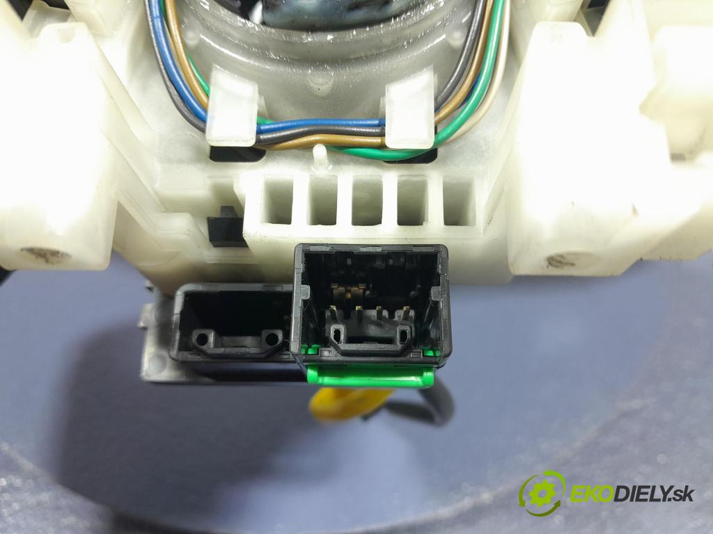 Mitsubishi Outlander 2004 Přepínač Komplex: F12102