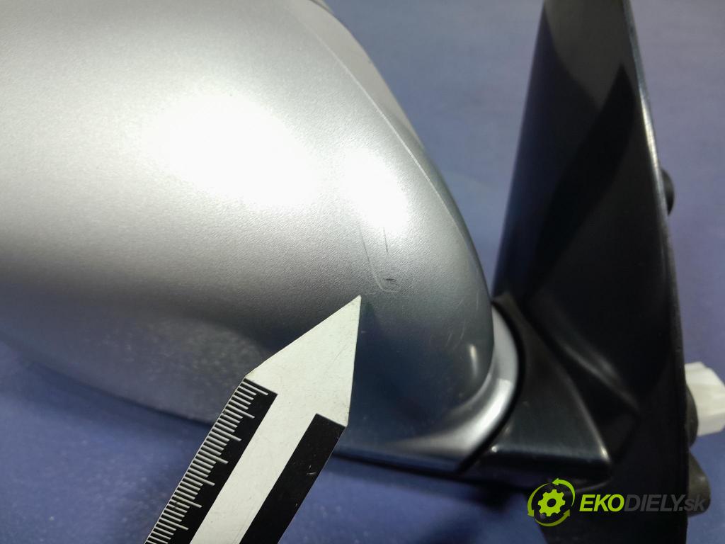 Mitsubishi Outlander 2004 zrkadlo pravé