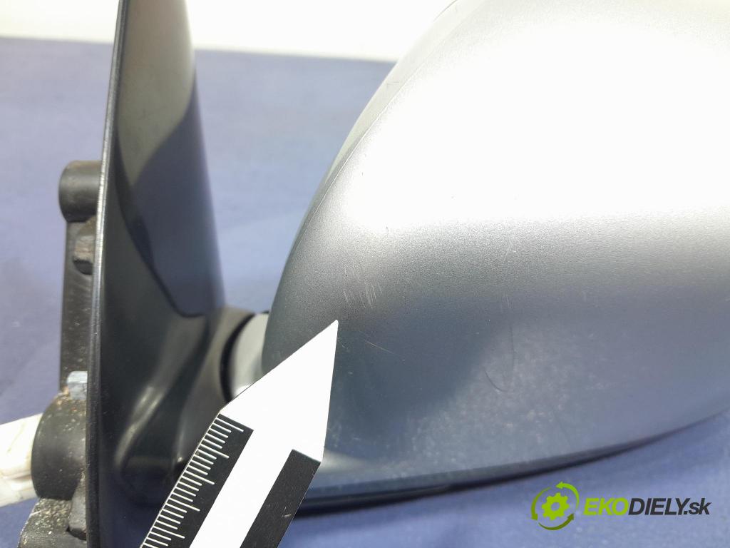 Mitsubishi Outlander 2004 zrkadlo Vľavo: