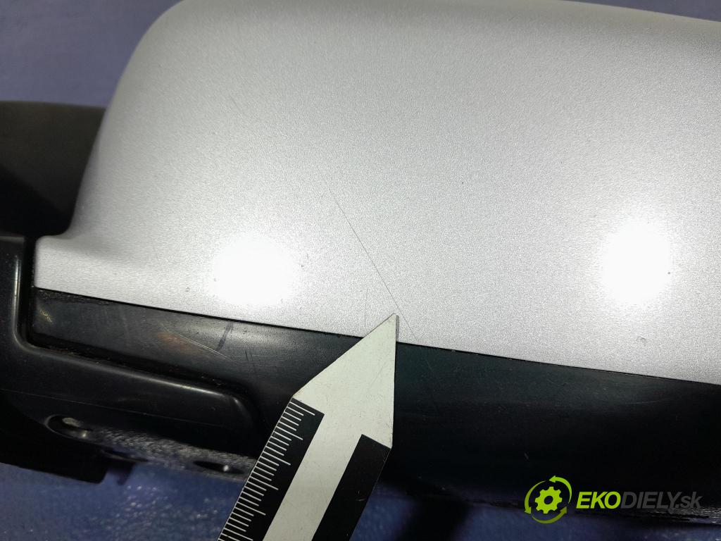 Mitsubishi Outlander 2004 zrkadlo Vľavo: