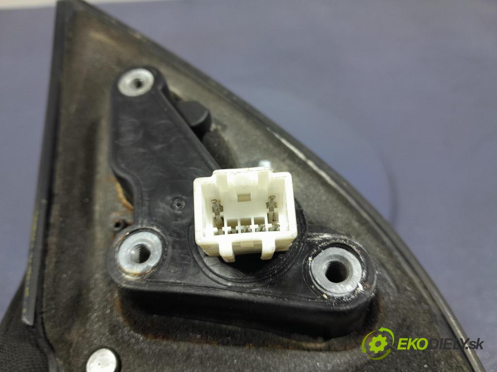 Mitsubishi Outlander 2004 zpětné zrcátko Vlevo, odjet: 