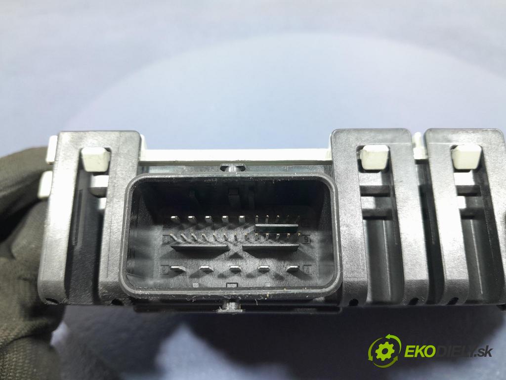 Citroen C4 picasso 2007 řídící jednotka 4461580050