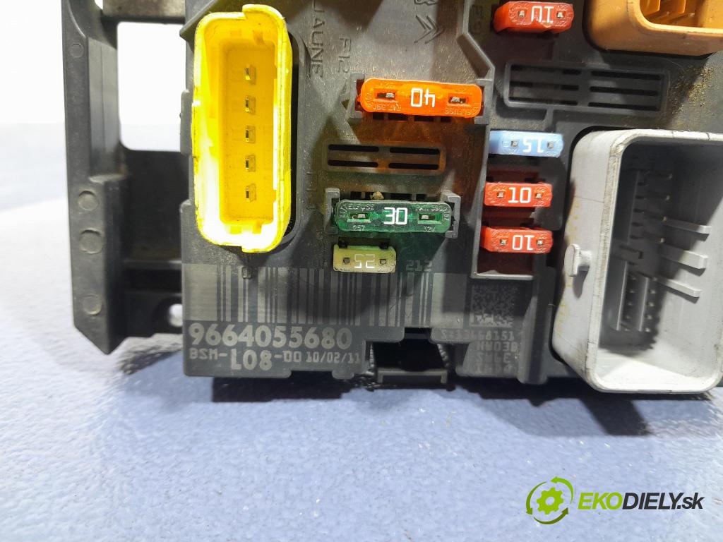 Citroen C4 picasso 2007 skříňka Pojistky 9664055680