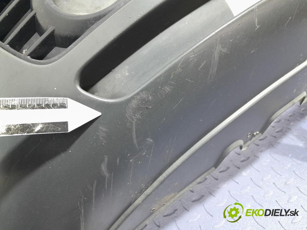 Audi A4 2002 nárazník Predné