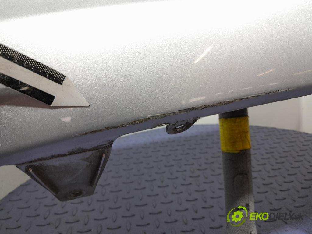 Toyota Yaris 2008 nárazník zad