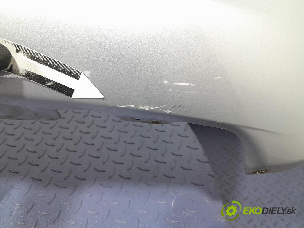 Toyota Yaris 2008 nárazník zad