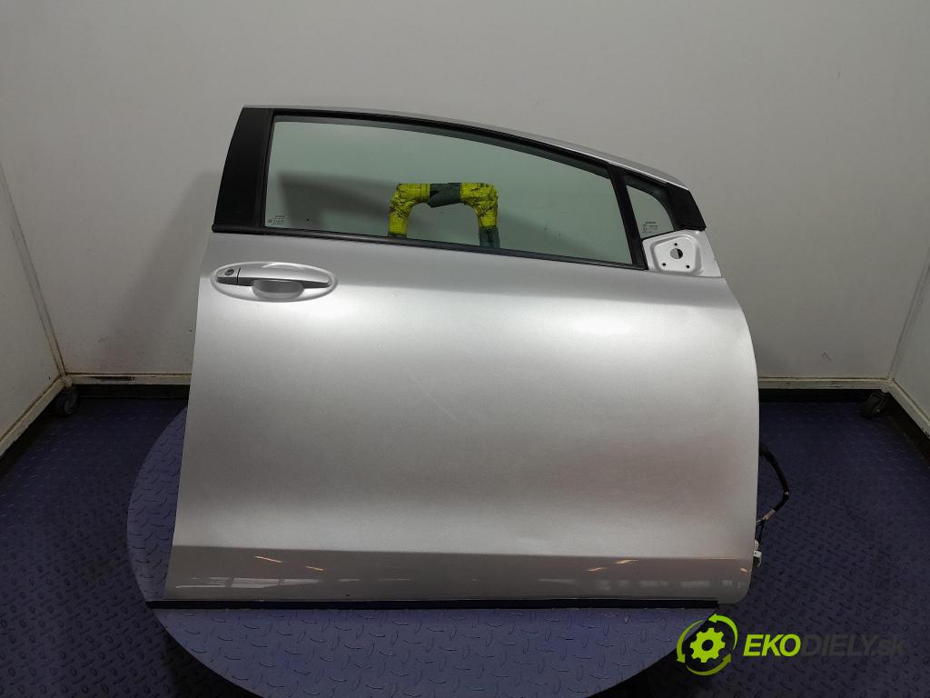 Toyota Yaris 2008 dvere Predné pravé