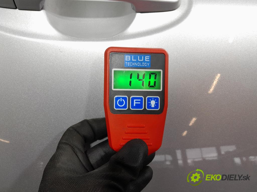 Toyota Yaris 2008 dvere Predné pravé