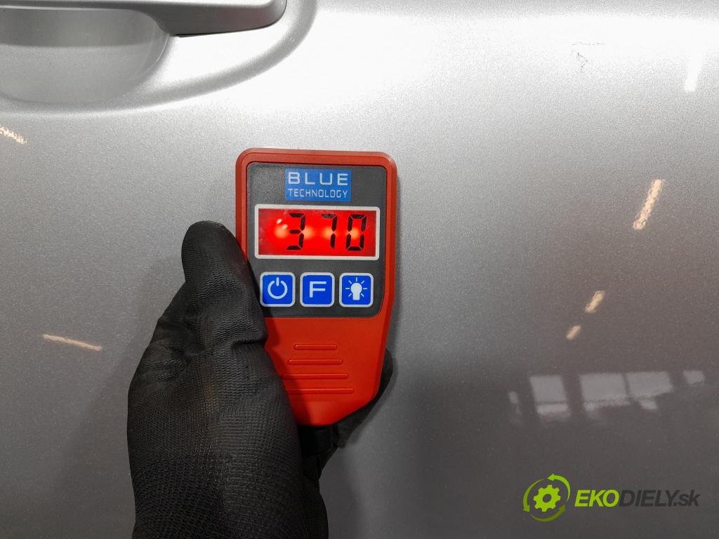 Toyota Yaris 2008 dvere Predné pravé