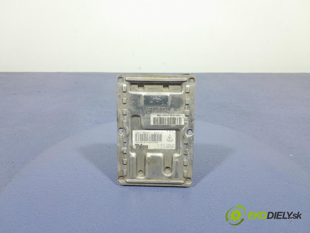 Audi A4 2002 střídač: 89027892