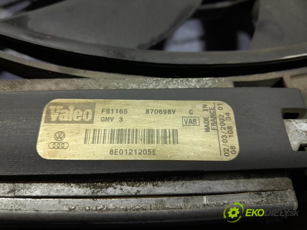 Audi A4 2002 Ventilátor Chladič: 8E0121205E