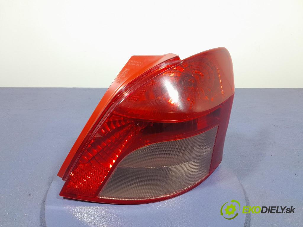 Toyota Yaris 2008 světlo Zad: Práva: Mimo: