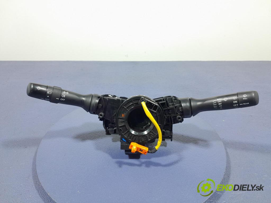 Toyota Yaris 2008 prepínač Komplex: