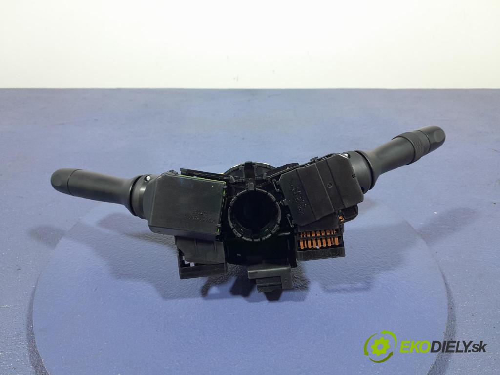 Toyota Yaris 2008 prepínač Komplex: