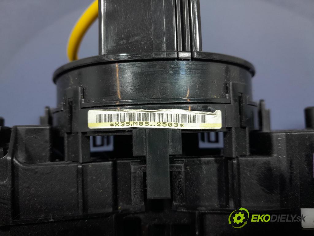 Toyota Yaris 2008 prepínač Komplex: