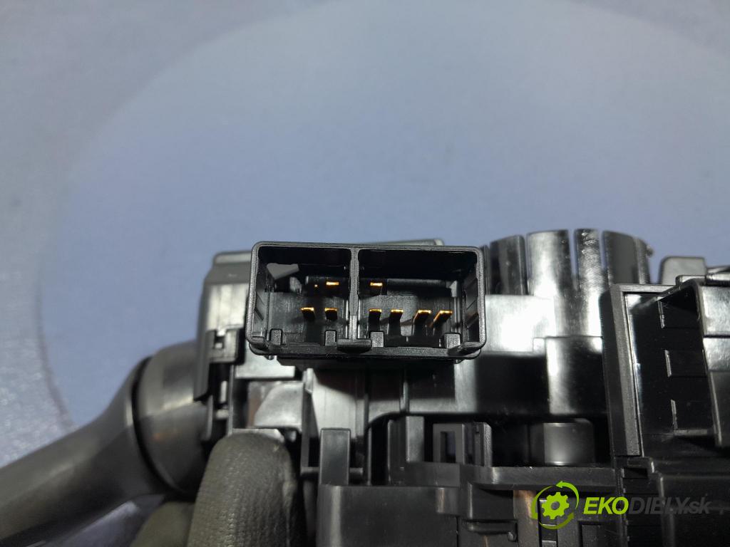 Toyota Yaris 2008 prepínač Komplex: