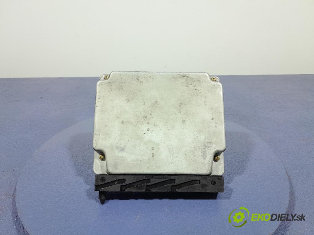 Volvo S60 2001 riadiaca jednotka Motor: MB079700-8831