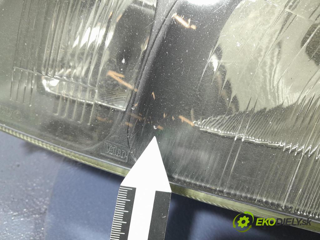 Volvo S60 2001 Reflektor: Vľavo: 8693587