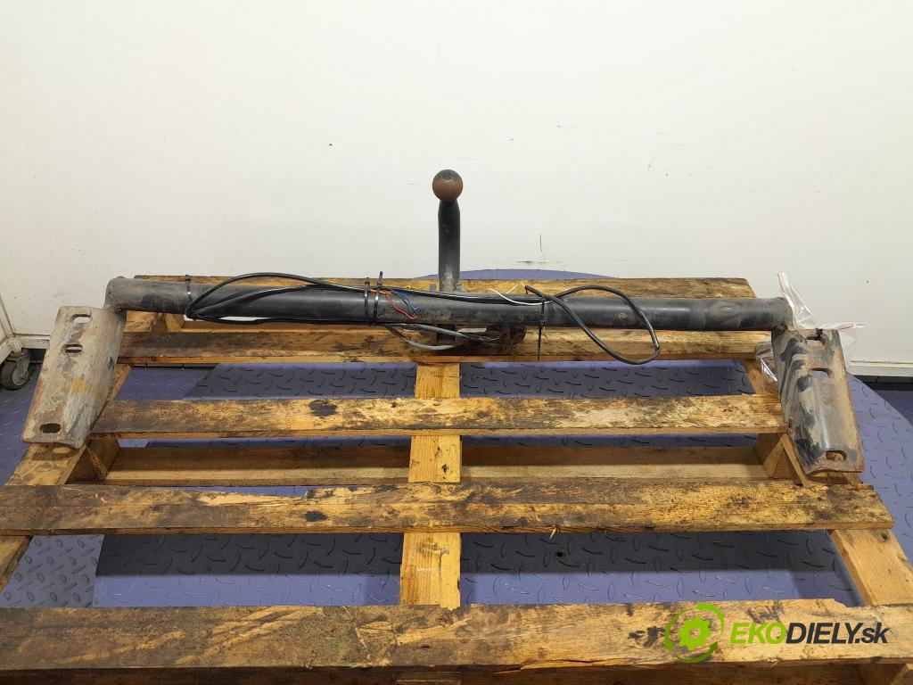 Volvo S60 2001 oko Do Přívěsy 