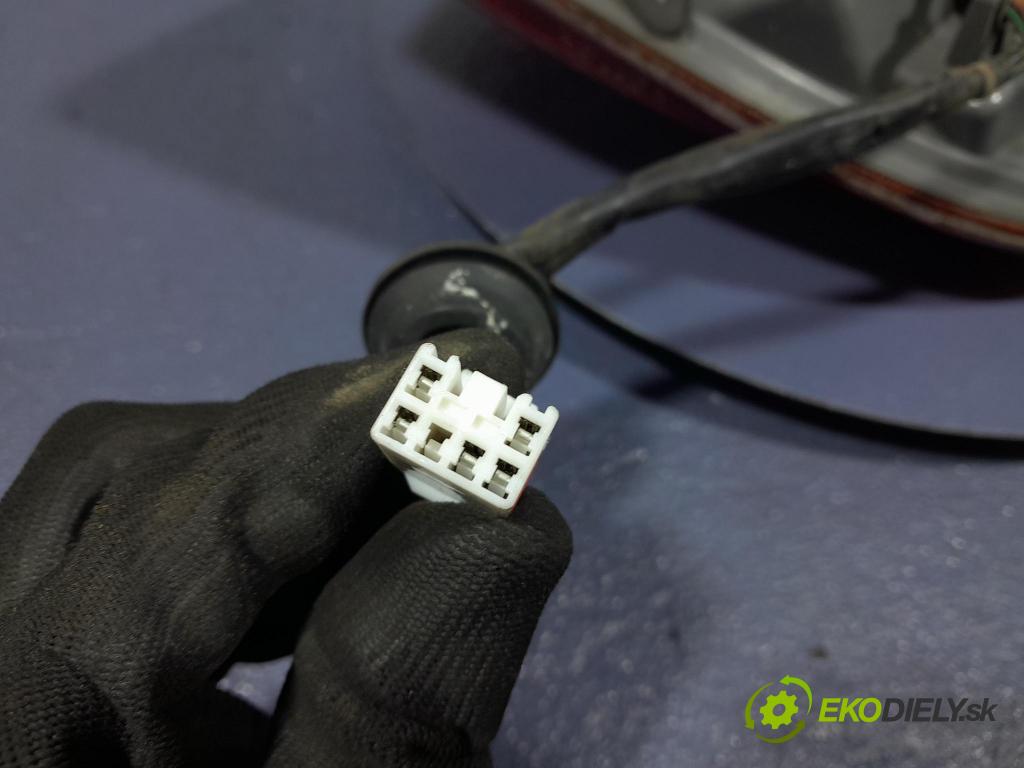 Kia Ceed 2009 svetlo / reflektor zad Prava: Vonkajsia: 92402-1H0