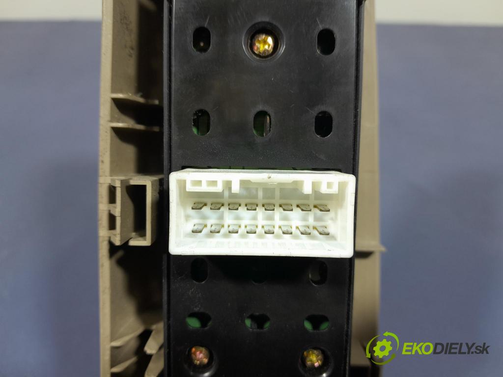 Kia Sorento 2004 prepínač Okná: 93570-3E200